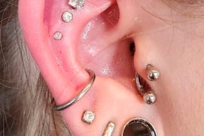 Piercing by Rébecca Paré